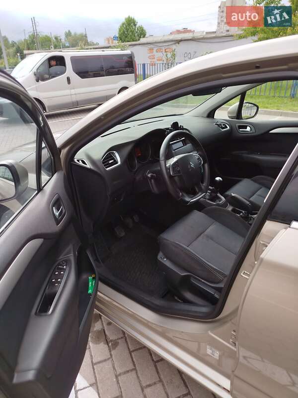 Хэтчбек Citroen C4 2011 в Львове