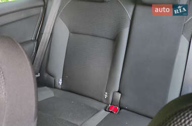 Хэтчбек Citroen C4 2016 в 