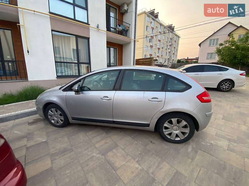 Хэтчбек Citroen C4 2009 в Буче