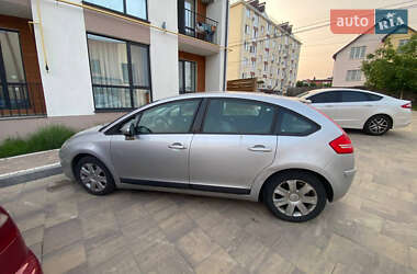 Хэтчбек Citroen C4 2009 в 