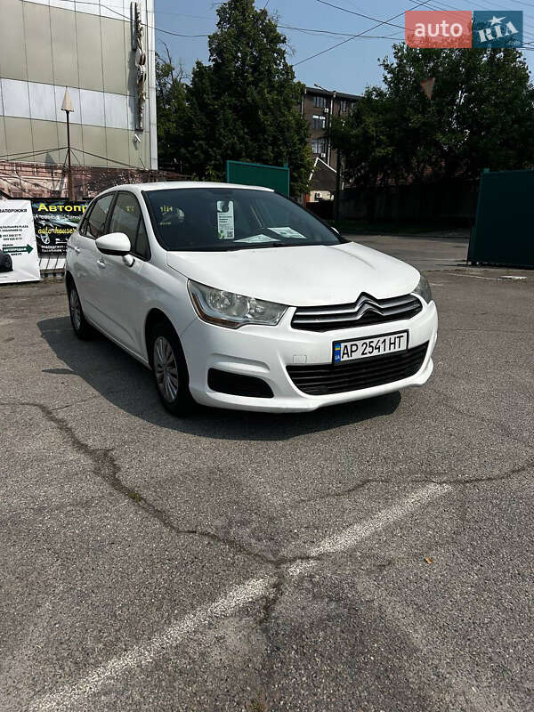 Хетчбек Citroen C4 2013 в Запоріжжі