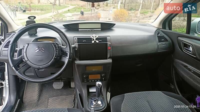 Хэтчбек Citroen C4 2007 в Николаеве фото 8 Хэтчбек Citroen C4 2007 в Николаеве