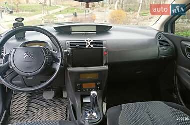 Хэтчбек Citroen C4 2007 в 