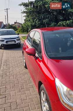 Хэтчбек Citroen C4 2013 в 