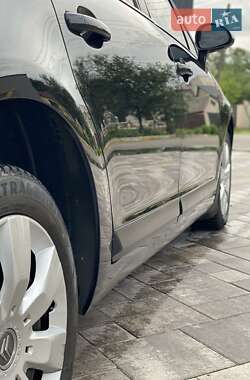 Хэтчбек Citroen C4 2009 в 