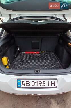 Хэтчбек Citroen C4 2017 в 