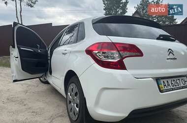 Хэтчбек Citroen C4 2014 в 