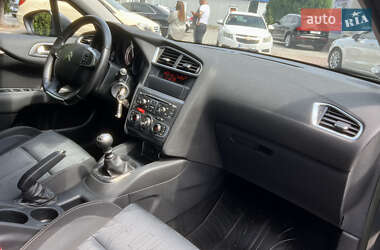Хэтчбек Citroen C4 2013 в 