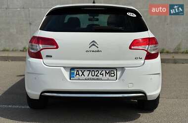 Хэтчбек Citroen C4 2013 в 