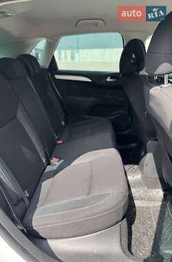 Хэтчбек Citroen C4 2013 в 