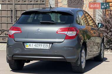 Хэтчбек Citroen C4 2012 в 