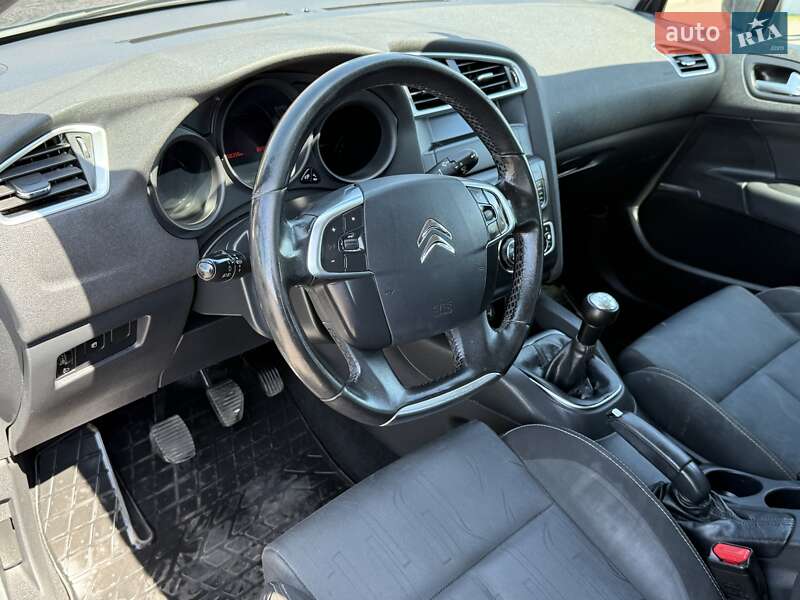 Хэтчбек Citroen C4 2012 в Киеве