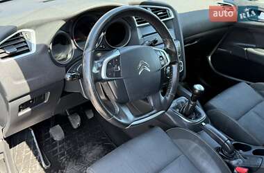 Хэтчбек Citroen C4 2012 в 