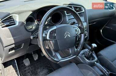 Хэтчбек Citroen C4 2012 в 