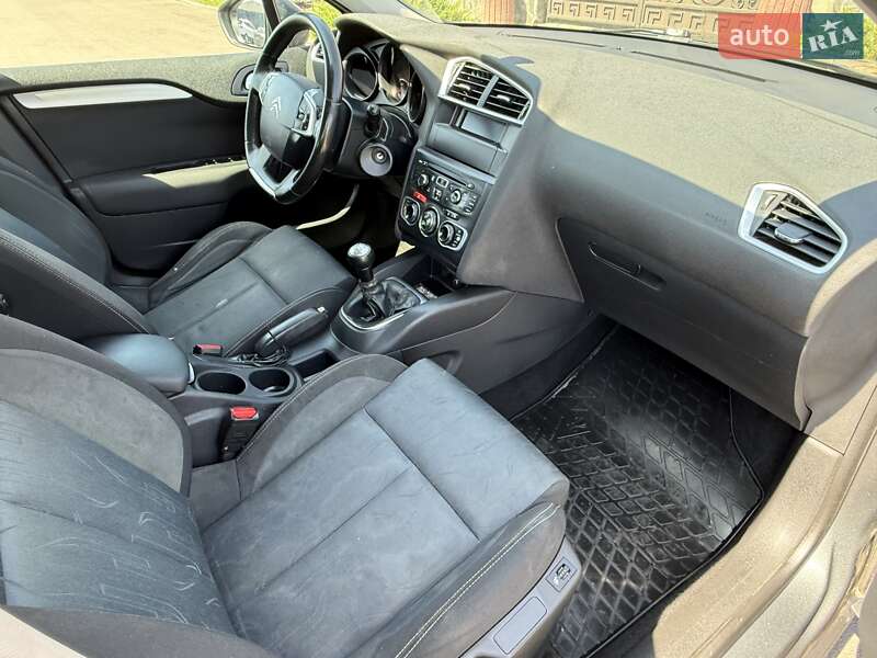 Хэтчбек Citroen C4 2012 в Киеве