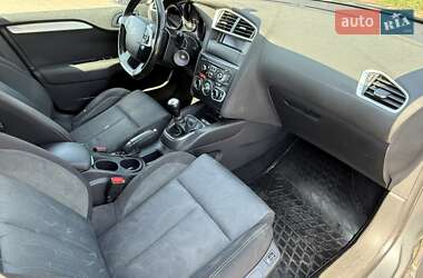 Хэтчбек Citroen C4 2012 в 