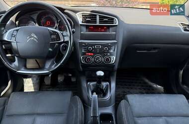 Хэтчбек Citroen C4 2012 в 