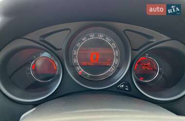 Хэтчбек Citroen C4 2012 в 