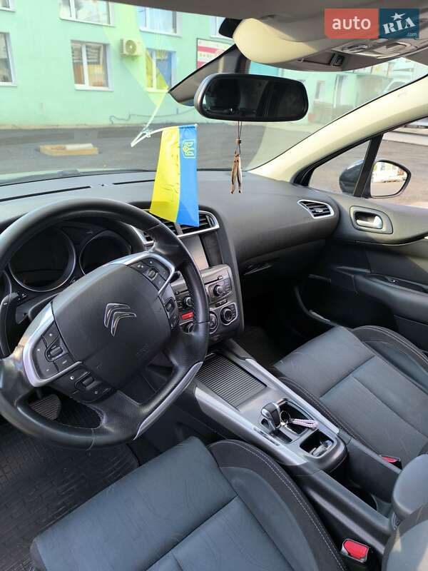 Хетчбек Citroen C4 2011 в Чернігові