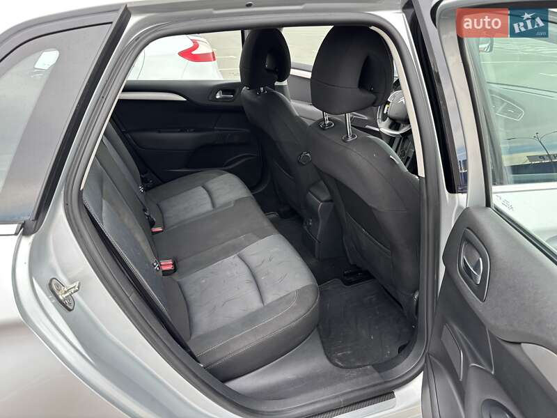 Хэтчбек Citroen C4 2012 в Каменец-Подольском