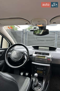 Купе Citroen C4 2009 в 