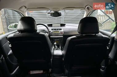 Купе Citroen C4 2009 в 