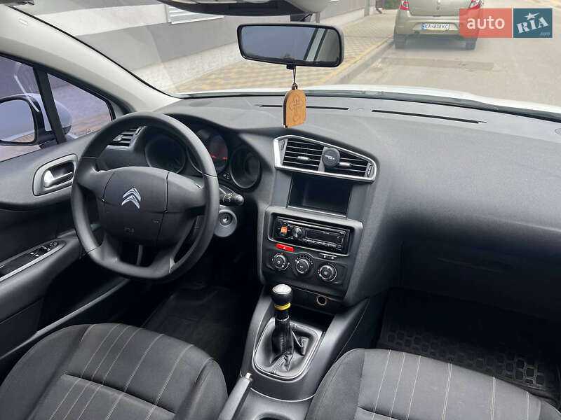 Хэтчбек Citroen C4 2012 в Киеве