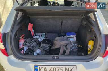 Хэтчбек Citroen C4 2013 в 