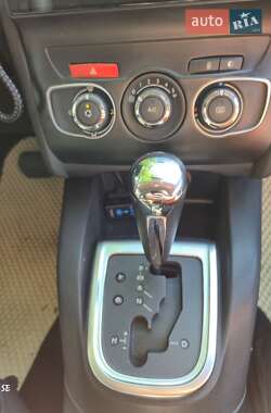 Хэтчбек Citroen C4 2013 в 