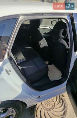 Хэтчбек Citroen C4 2013 в 