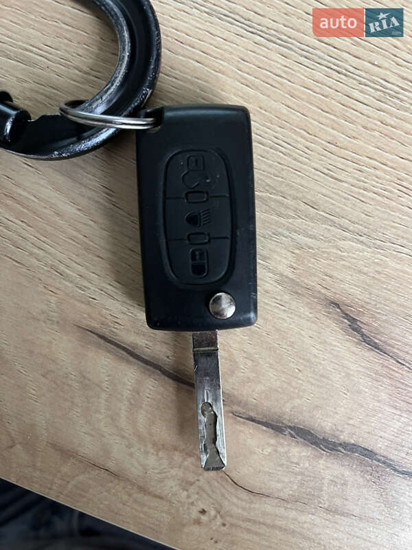 Хэтчбек Citroen C4 2007 в Киеве
