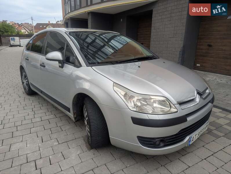 Хэтчбек Citroen C4 2006 в 