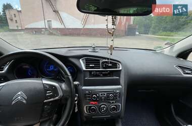 Хэтчбек Citroen C4 2011 в 