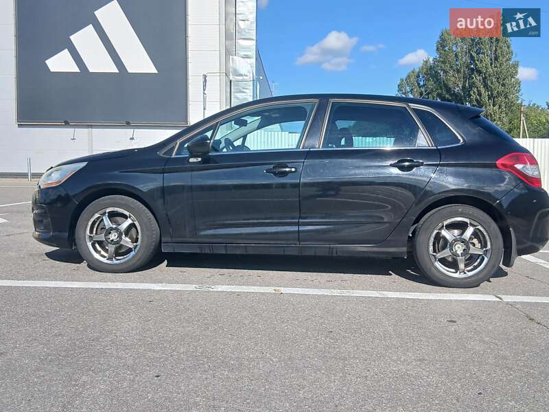 Хэтчбек Citroen C4 2011 в Полтаве