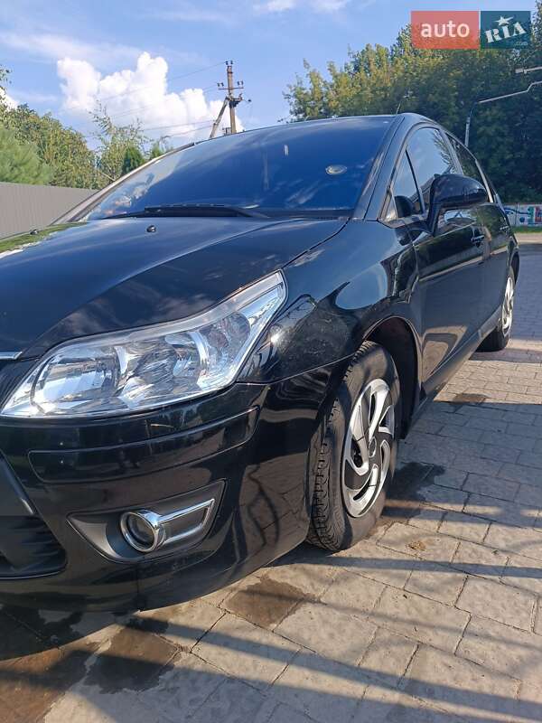 Хэтчбек Citroen C4 2008 в Млинове