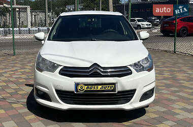 Хэтчбек Citroen C4 2012 в 