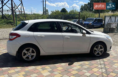 Хэтчбек Citroen C4 2012 в 