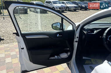 Хэтчбек Citroen C4 2012 в 
