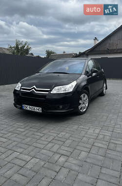 Хэтчбек Citroen C4 2008 в Костополе