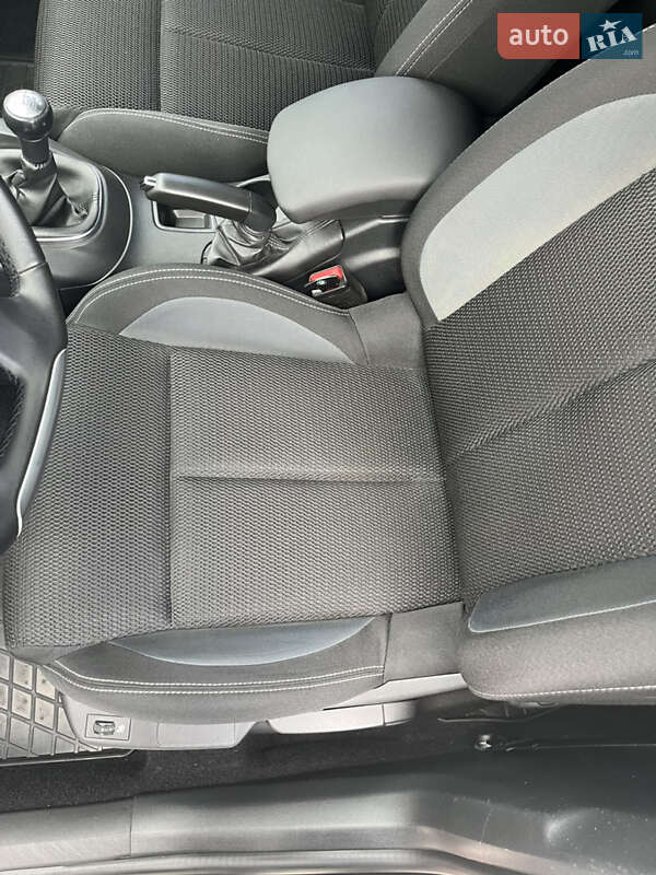Хэтчбек Citroen C4 2017 в Полтаве
