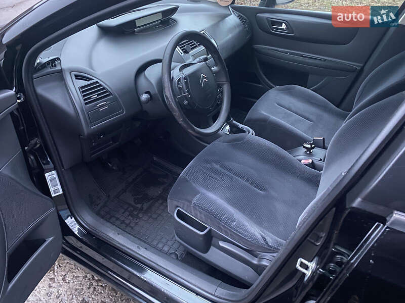 Хэтчбек Citroen C4 2009 в Прилуках фото 4 Хэтчбек Citroen C4 2009 в Прилуках