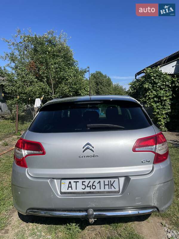 Citroen C4 2011