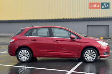 Хэтчбек Citroen C4 2012 в 