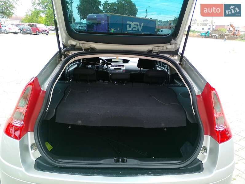 Купе Citroen C4 2008 в Черновцах