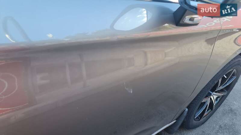 Хэтчбек Citroen C4 2016 в Киеве