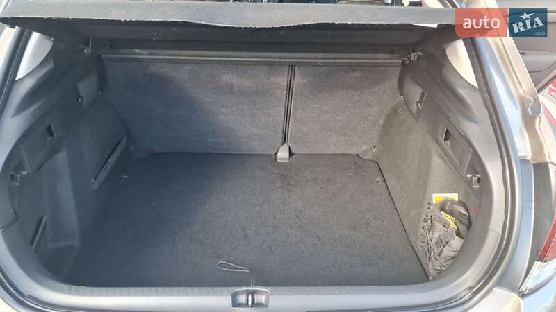 Хэтчбек Citroen C4 2016 в Киеве