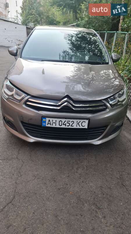 Хэтчбек Citroen C4 2016 в Киеве