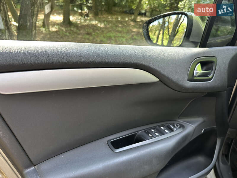 Хэтчбек Citroen C4 2012 в Львове фото 16 Хэтчбек Citroen C4 2012 в Львове