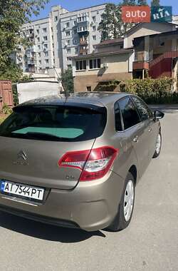 Хэтчбек Citroen C4 2012 в 