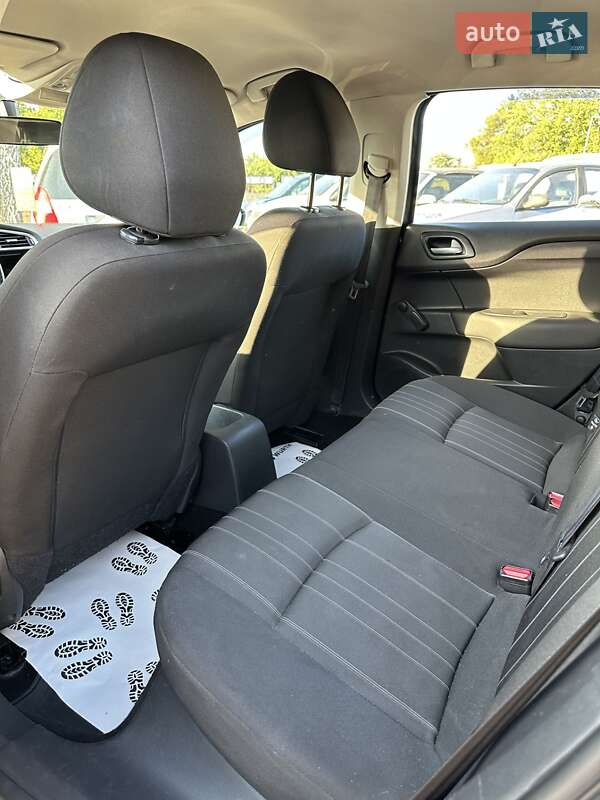 Хэтчбек Citroen C4 2011 в Смеле